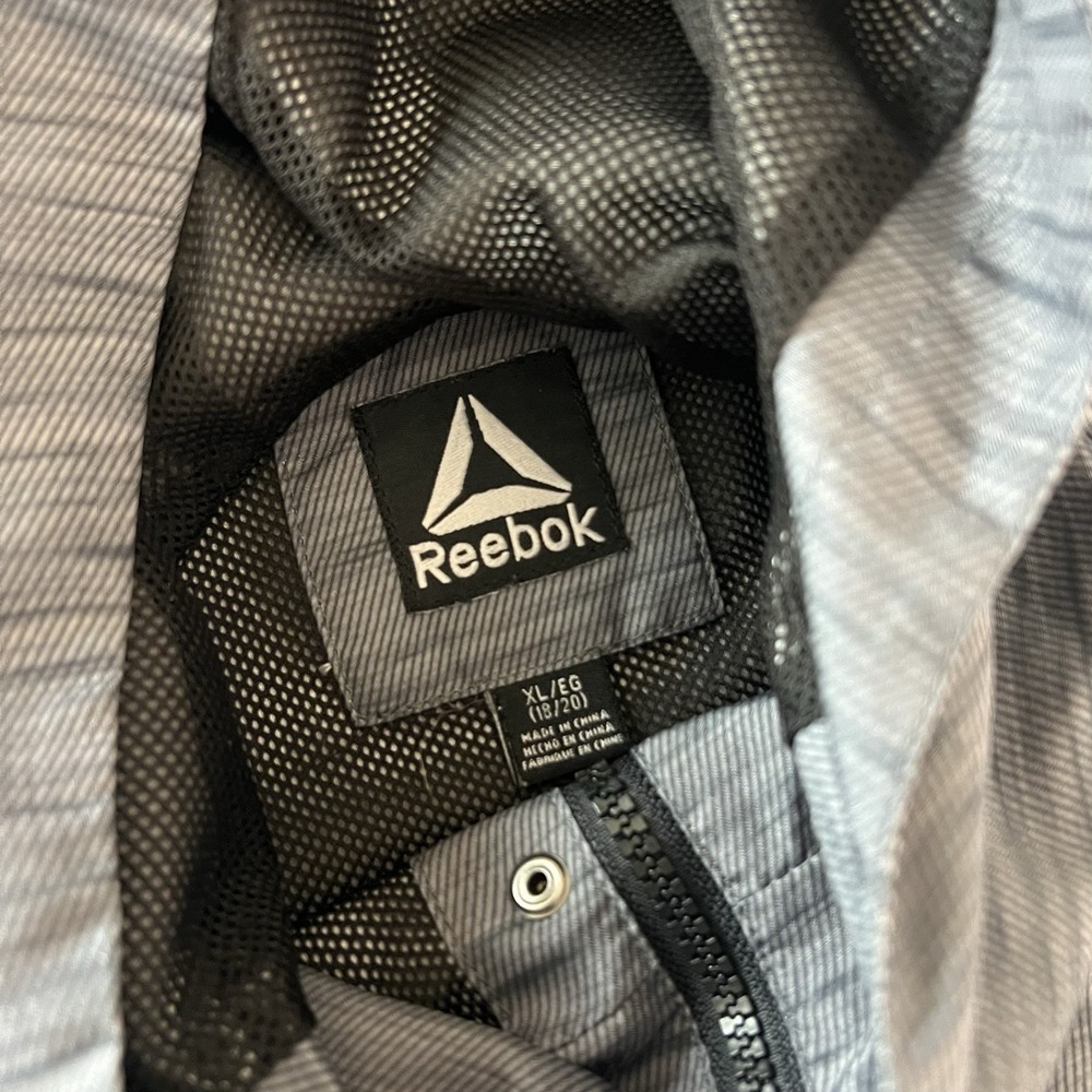 Reebok Boys XL 18/20 Gray Space Dye Hooded Windbreaker Jacket Full Zip Mesh Line - Picture 8 of 10